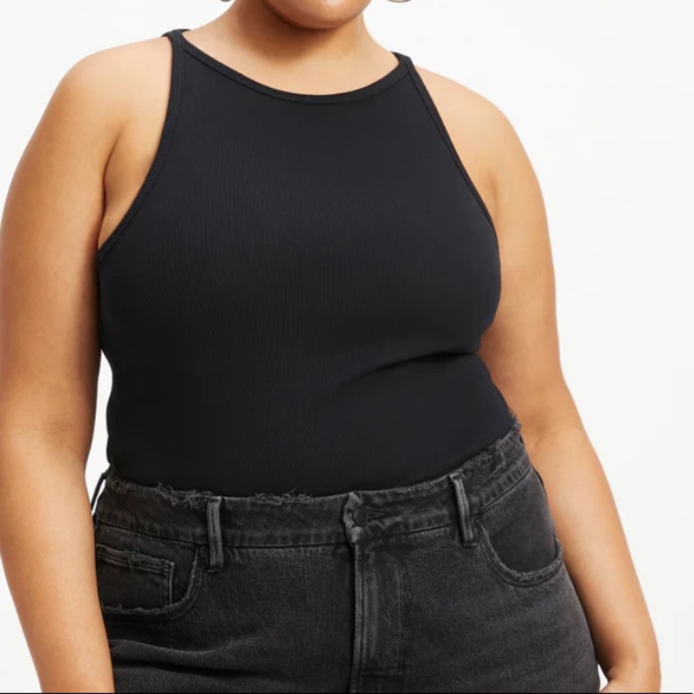 Good American black ribbed tank in black size 4 which is XL, NWT, brand new
